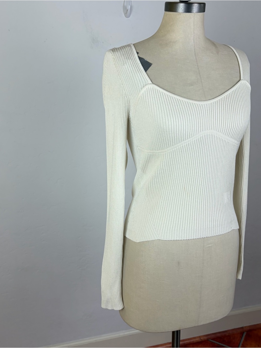 Frame Ivory Ribbed Knit Top - Picture 3 of 9